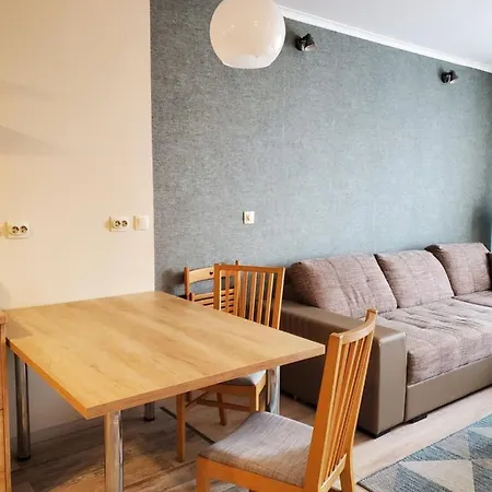 Musagenitsa Subway + Underground Garage דירה סופיה